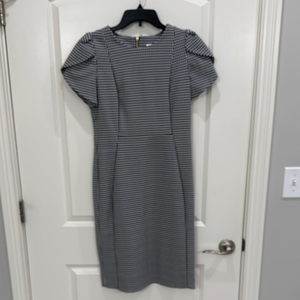 Black and White Sheath Dress with Cap Puff Sleeves and Ribbed Texture